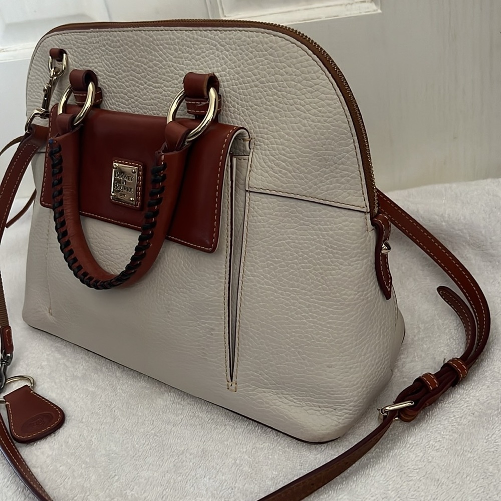 Dooney & Bourke cream satchel bag - Picture 3 of 16